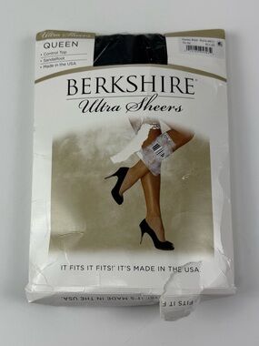 Berkshire Ultra Sheers Fantasy Black 1 Pair Queen 3X 4X NEW Open Package